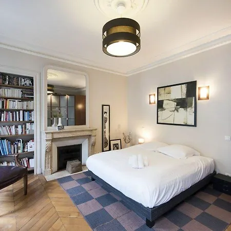 Comfortable Near Montmartre * Paris